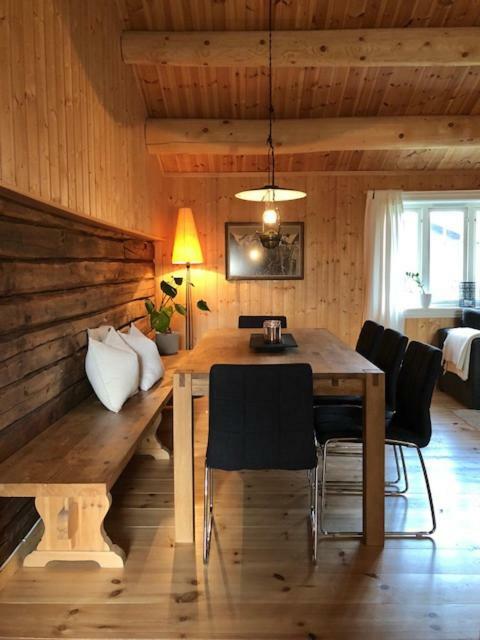 Villa Svenskveien 23B Røros Esterno foto